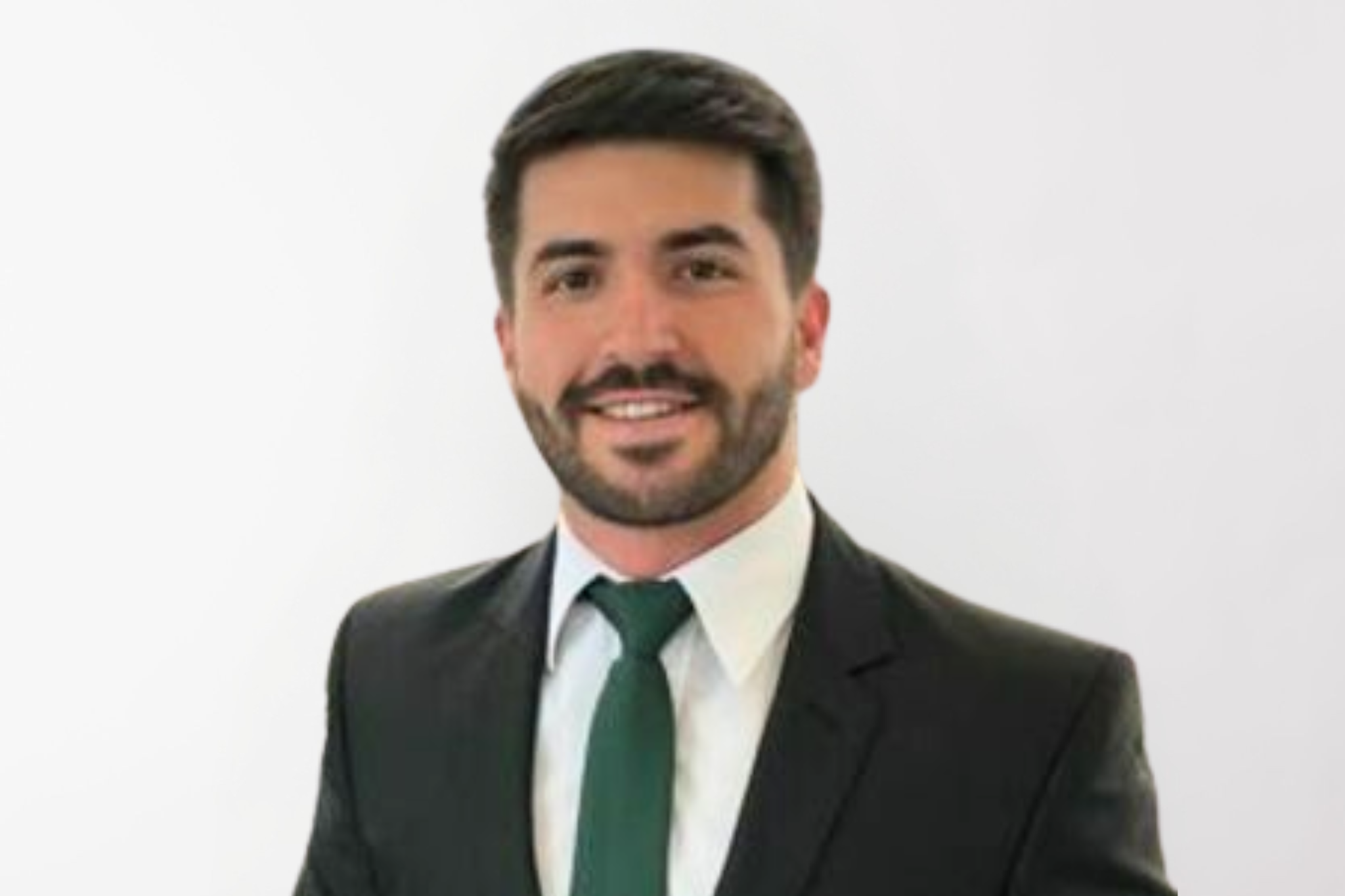 Headshot - Gabriel Silveira